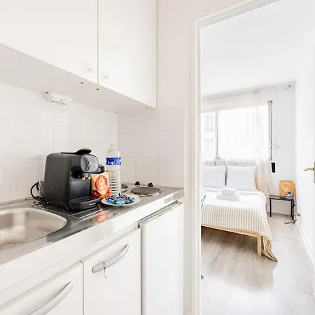 Renove 2 Pers Republique Bastille 11 * Париж