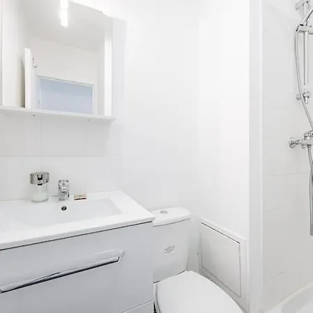 Renove 2 Pers Republique Bastille 11 Апартаменты