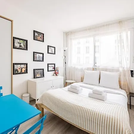 Апартаменты Renove 2 Pers Republique Bastille 11